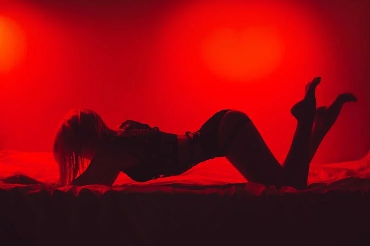Abril-Hot-