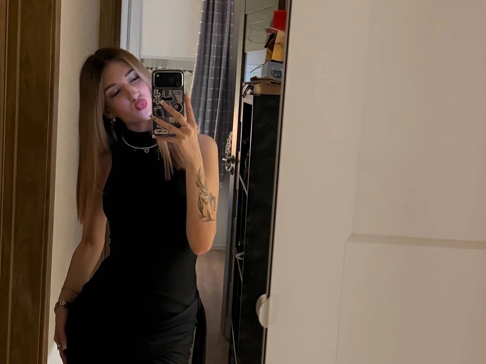 AdelaNovela