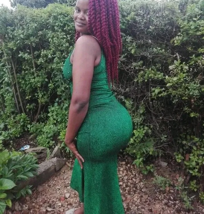 AfricanCurves22