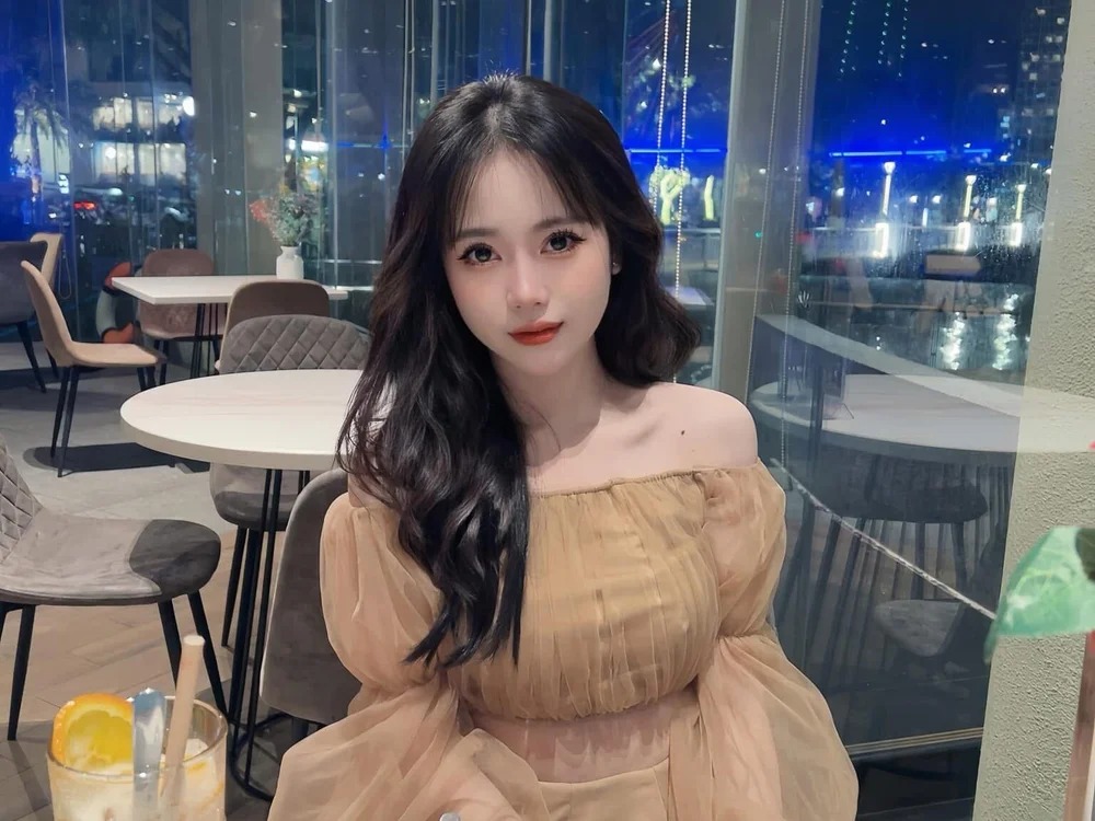 Anna_Ly1