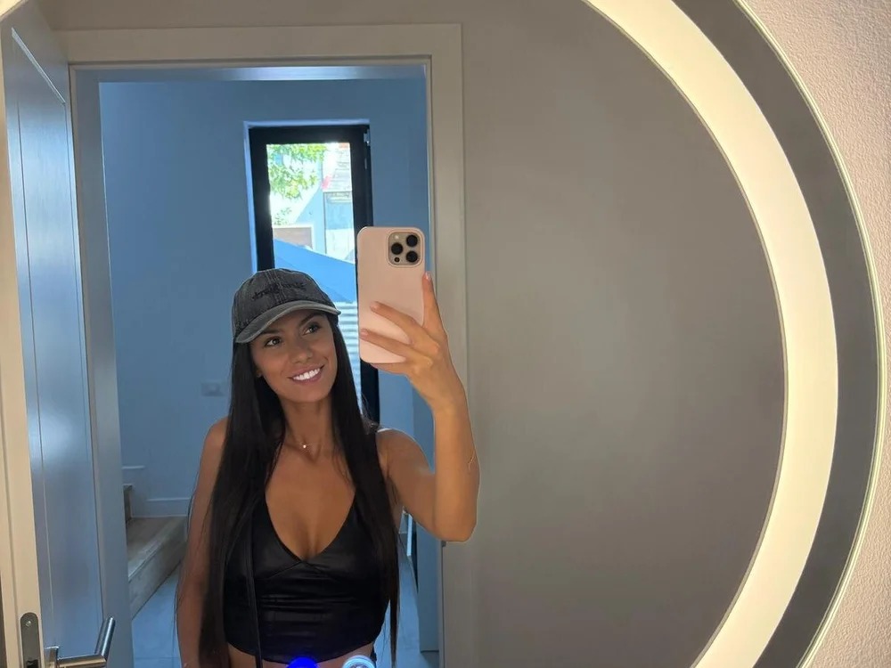 Aria_Simone