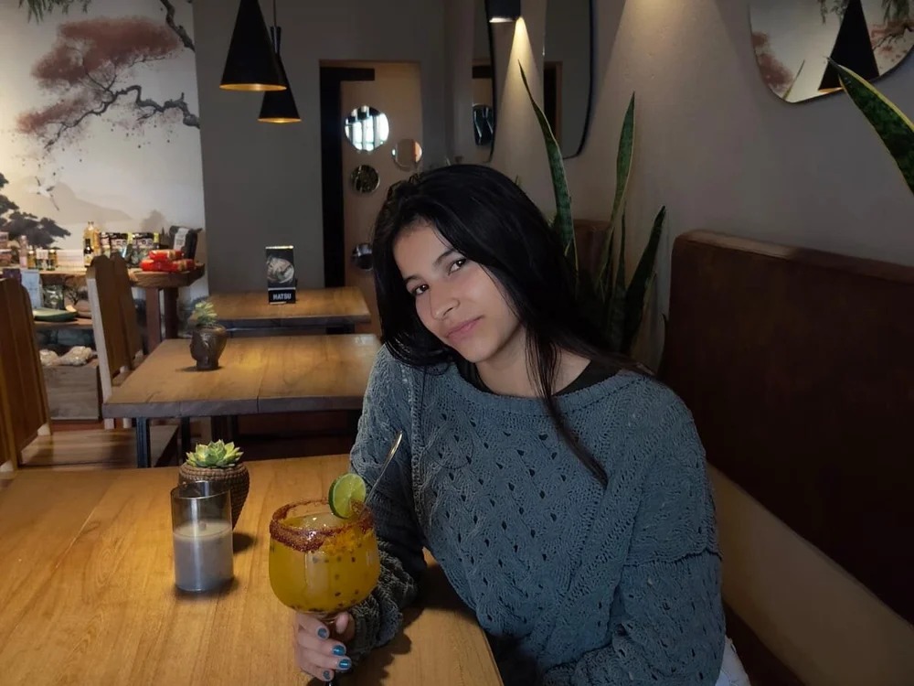 Ashley_Bekker