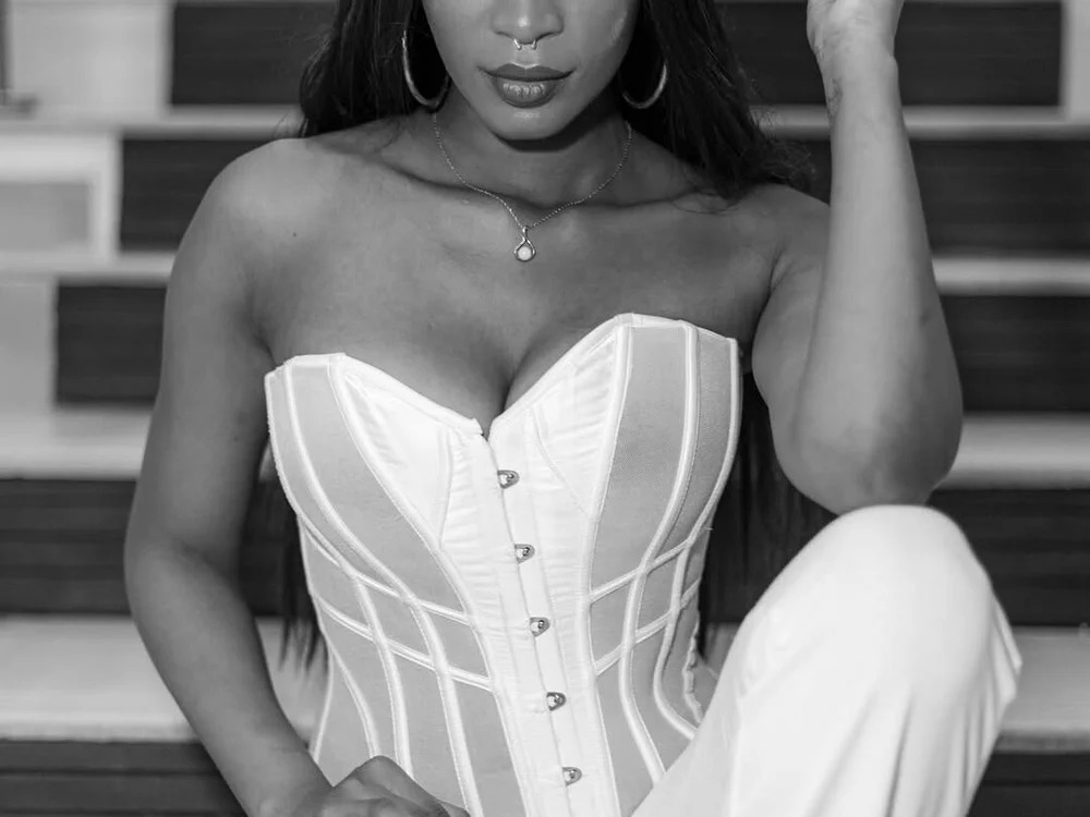 Ayrella002