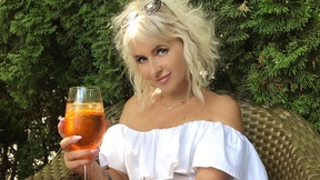 barbie-blond