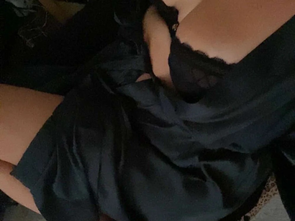 BeachyMilf