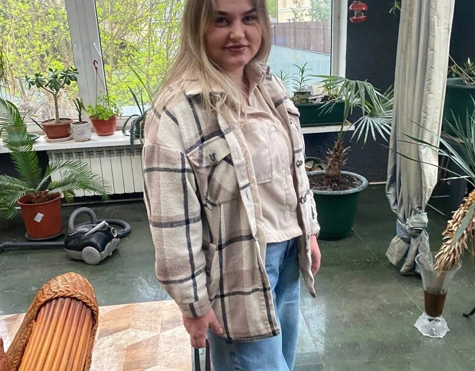 BellaKiss_