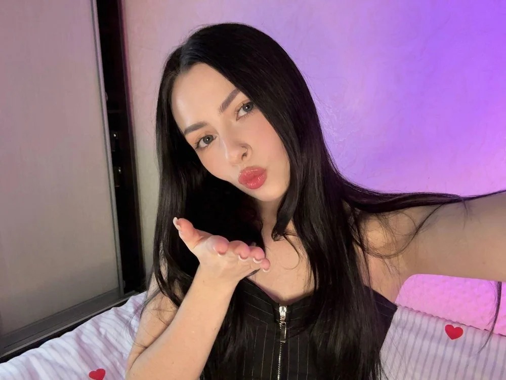 BellaNoir25