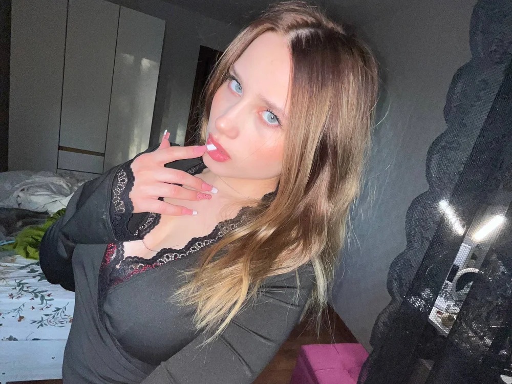 Bella__Ray