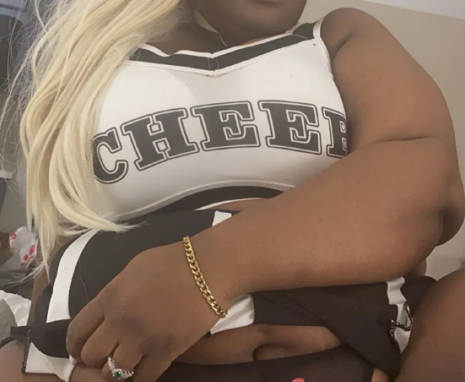 BlackVelvetxx29