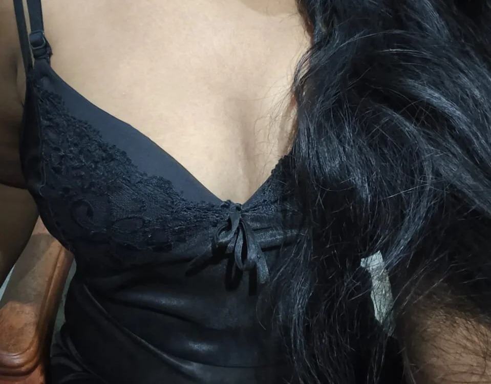 Blissfull_Esha
