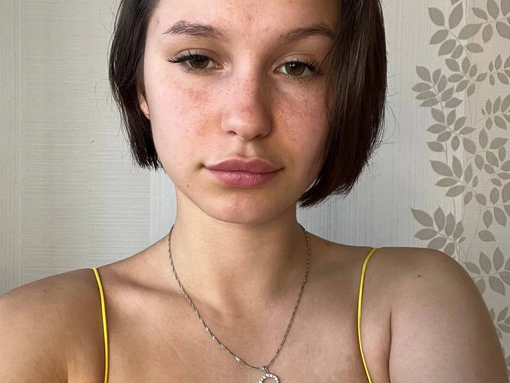 BrunetteJaguar