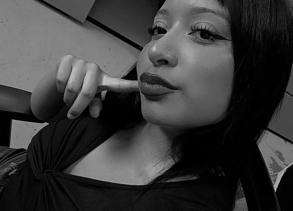 CHLOE_MONROOE