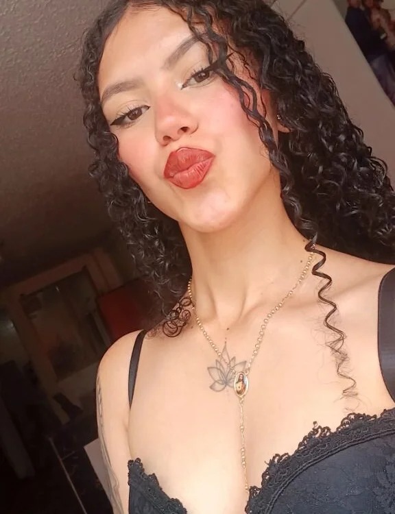 Camila_chs