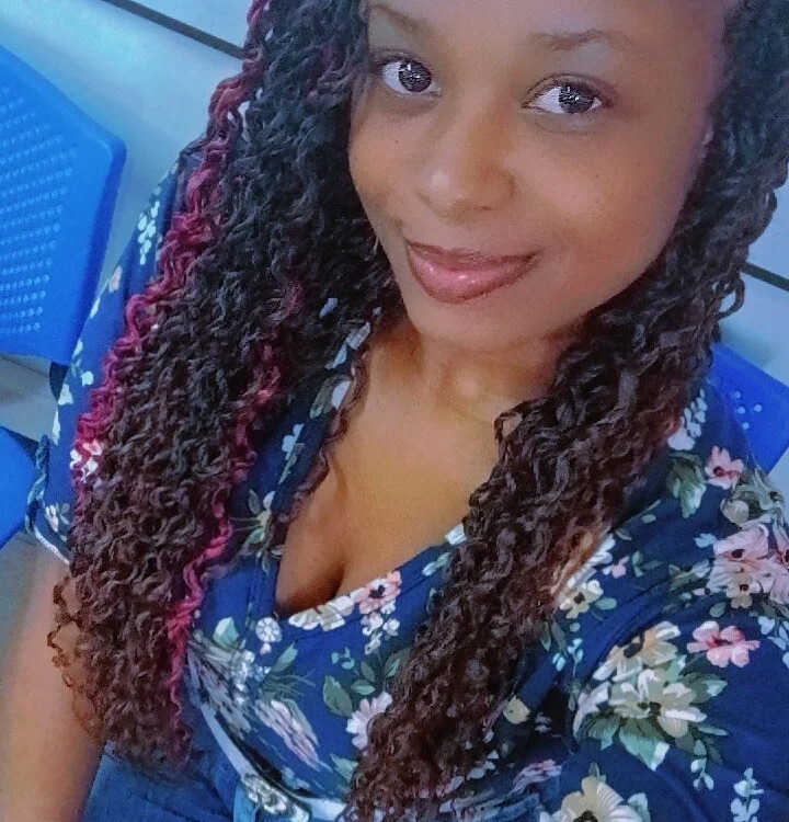 Candi_Curly