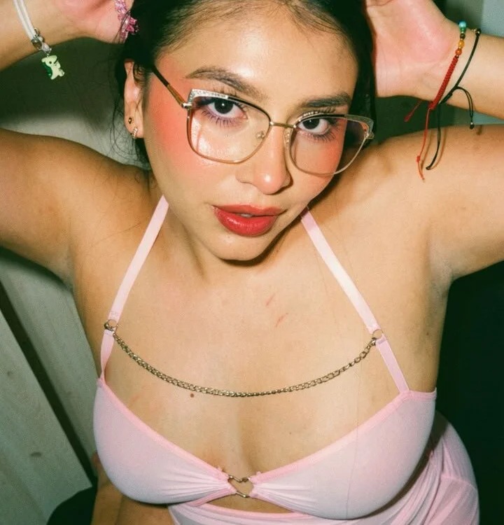 CharlotteLux__