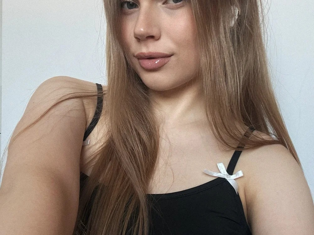 Charlotte_meoww