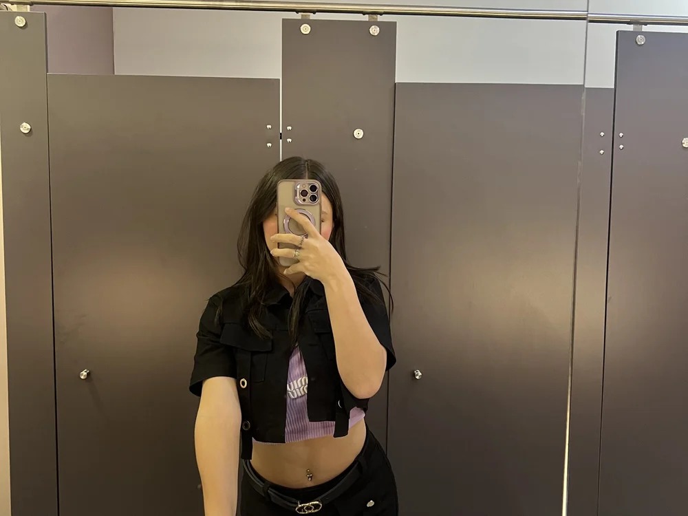 Chloe_Moon27