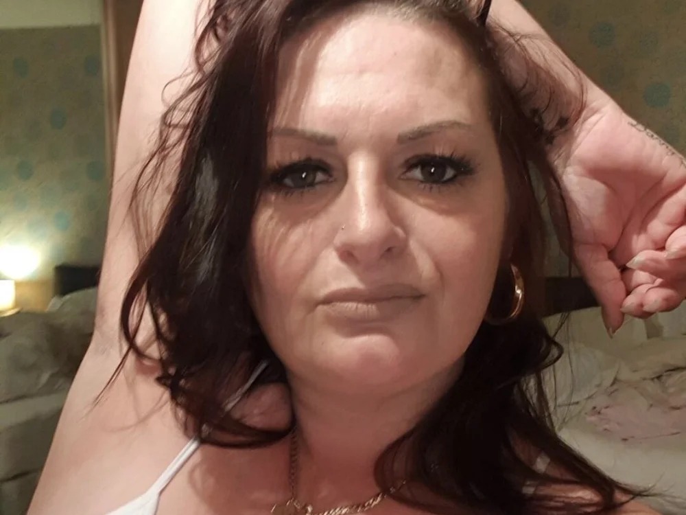 Curvy-Roxanna