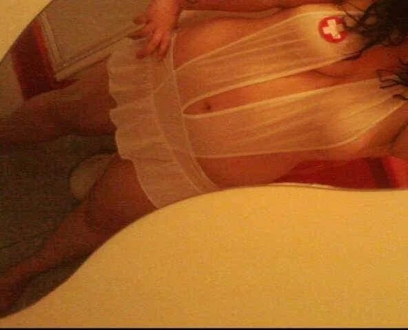 CurvyCora30