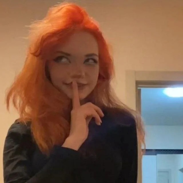 CuteRedheadPrincess