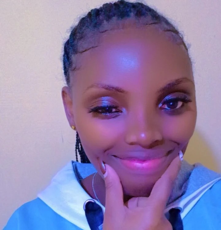 Cute_lizzy77