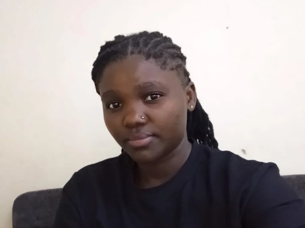 Darksweetberry25