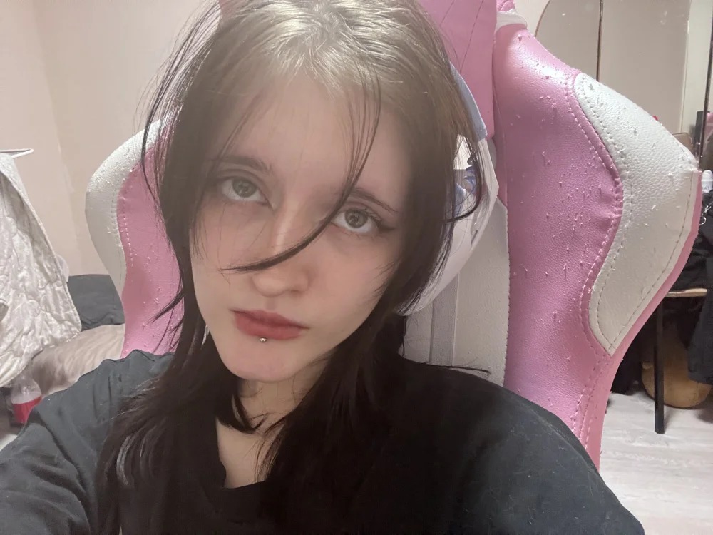 DemiCrimson