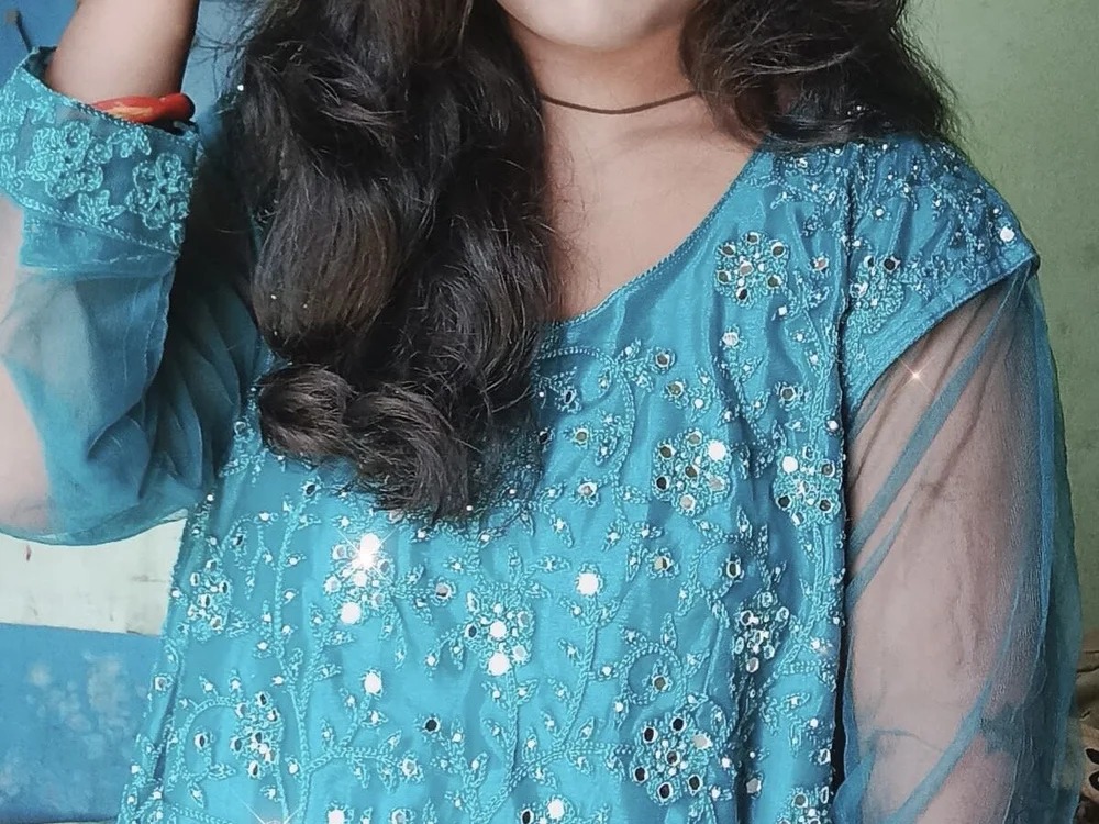 DesiNoor01