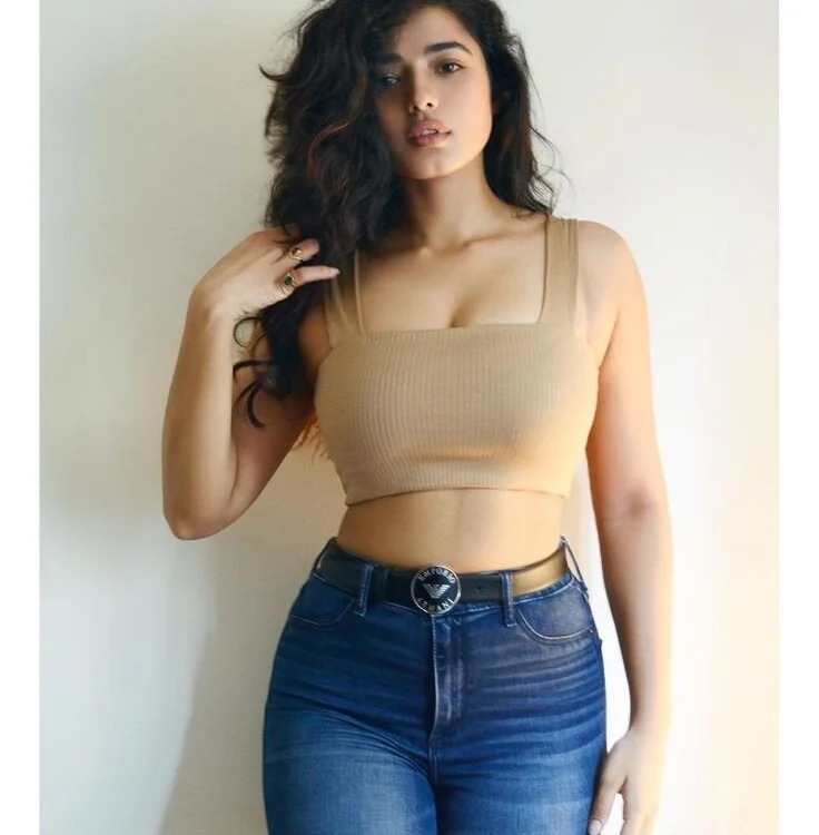 Dimpal_hot