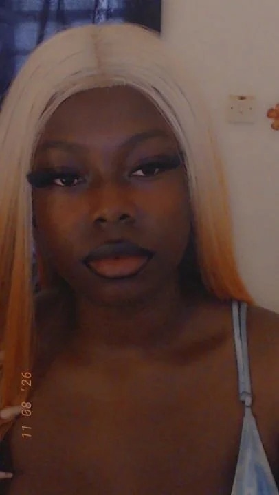 Eboni_hotboobs_
