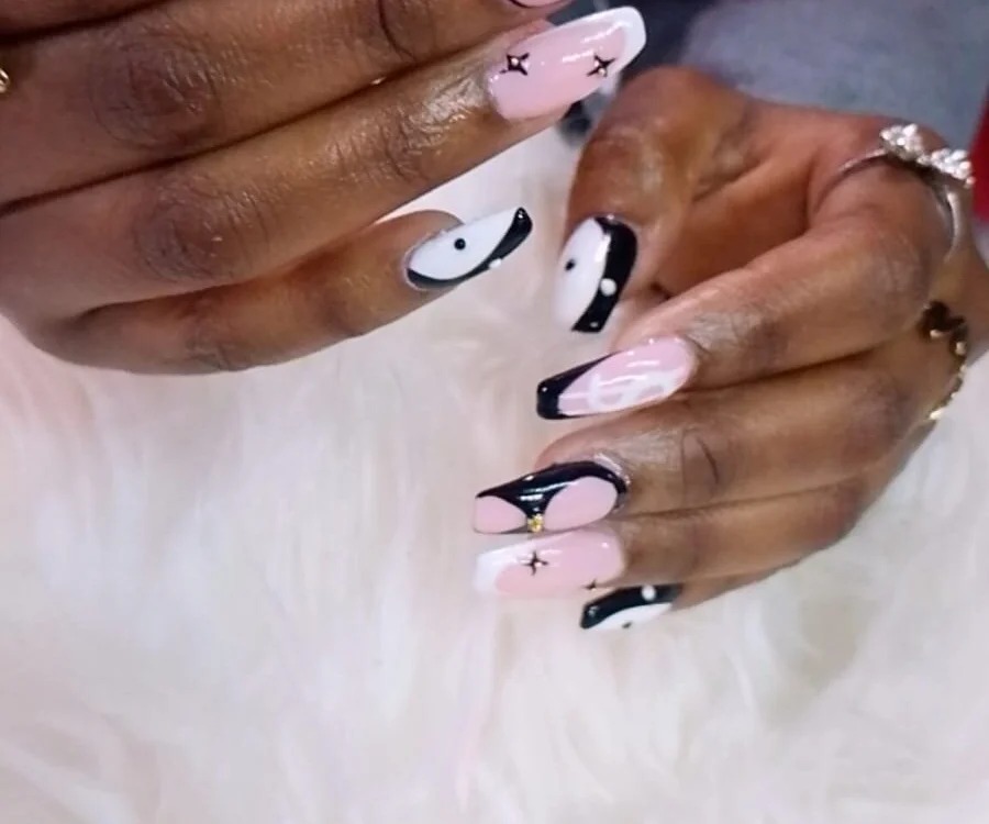 EbonyZipy