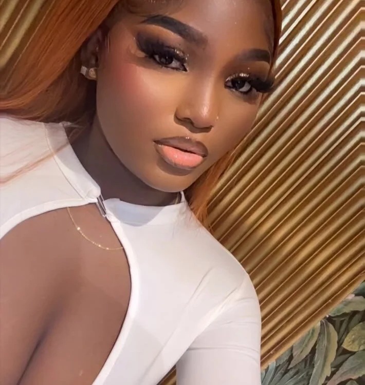Ebony_cuntx