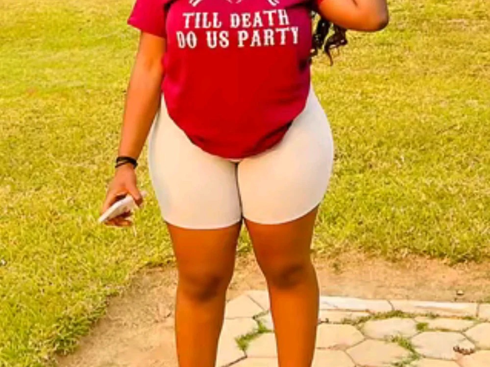 Ebonyqueenpixy