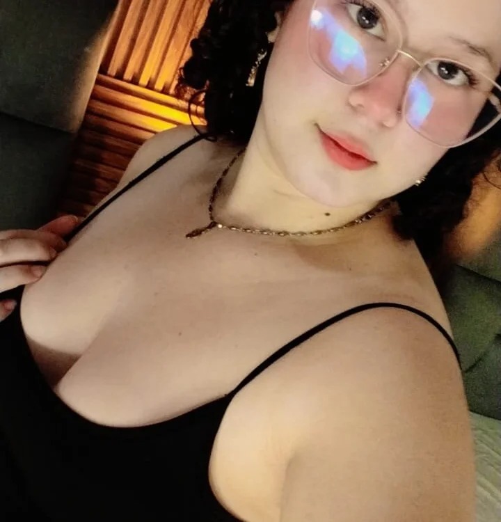 Ellie_Doll_