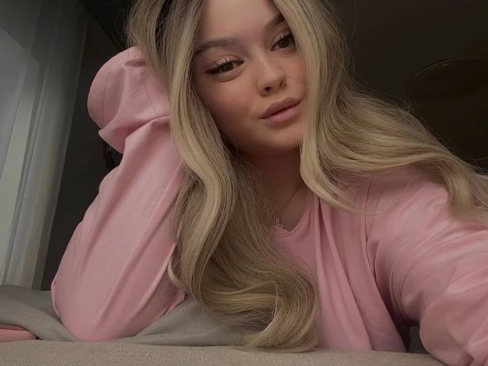 ElsaJeanX