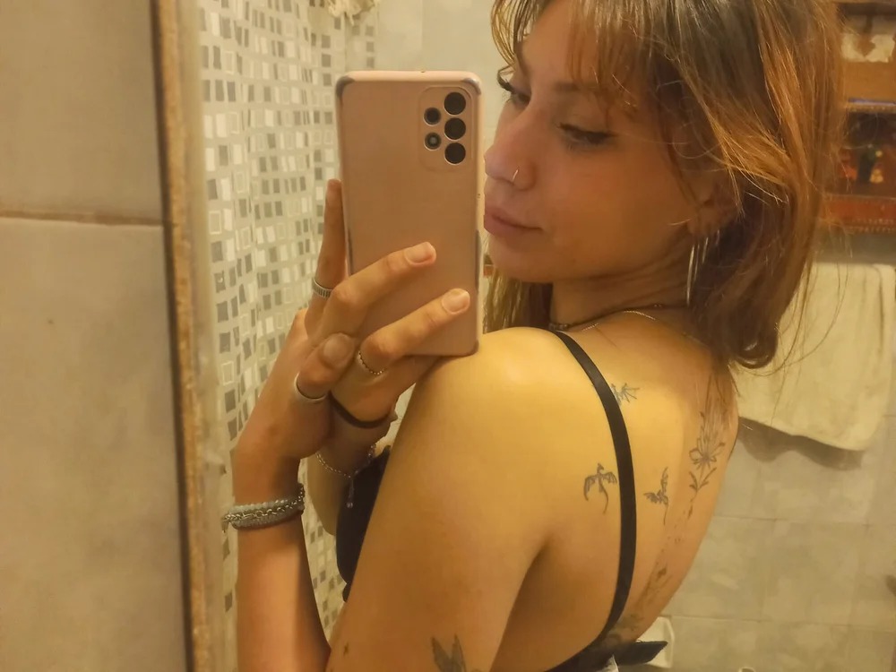 Em23lu