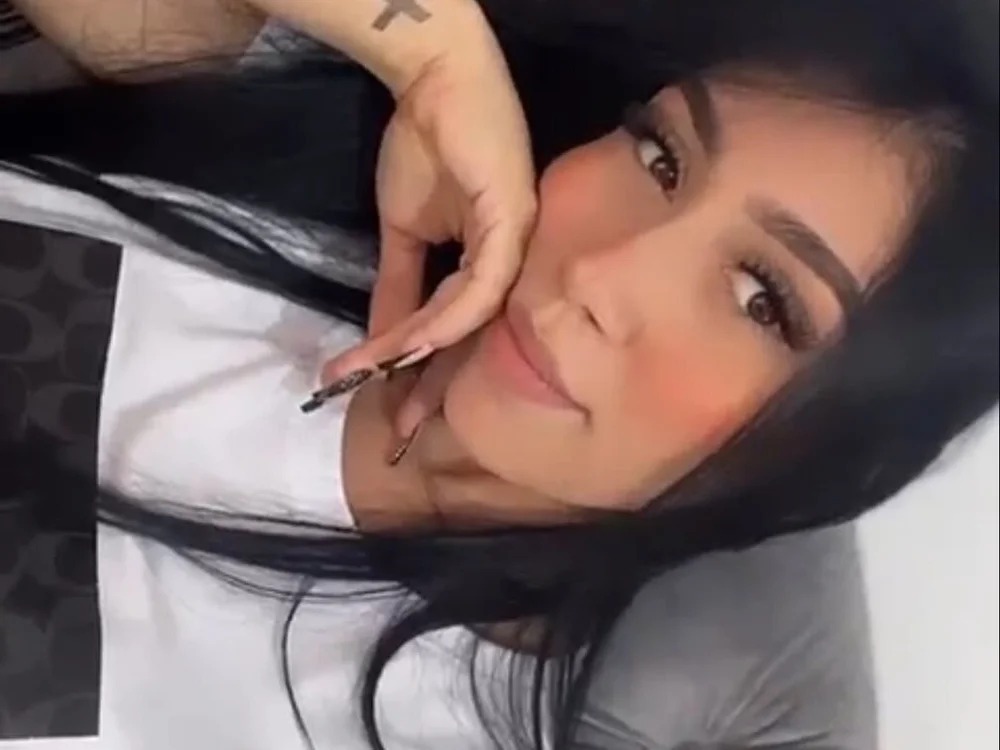 EmilyJonss_