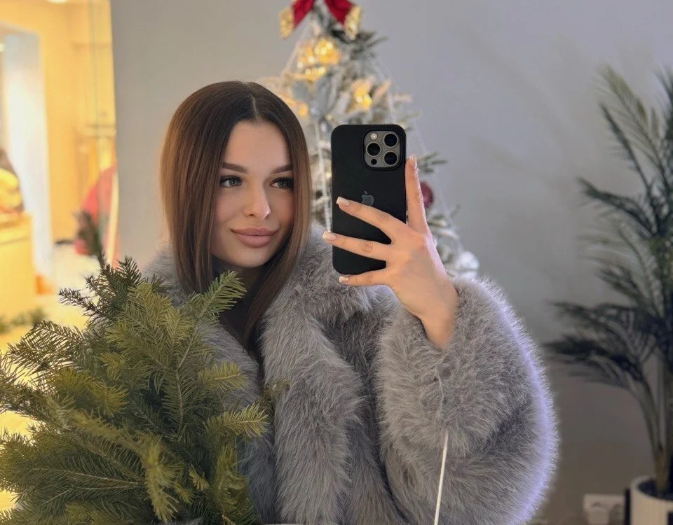 Eva_Little1