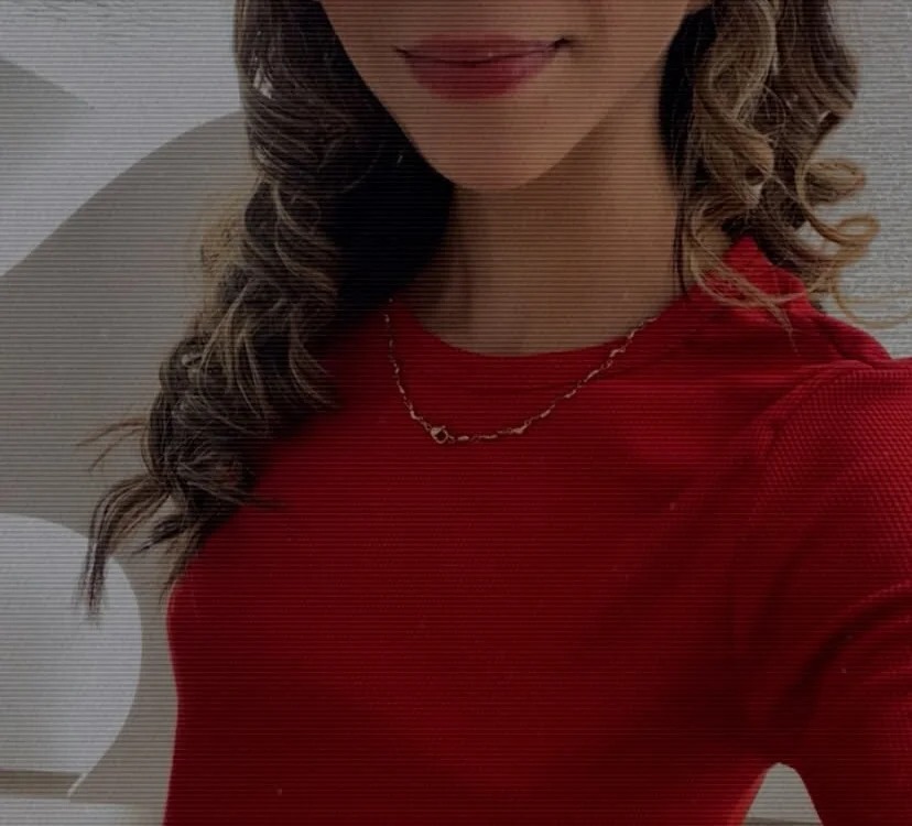Helen_foxyy