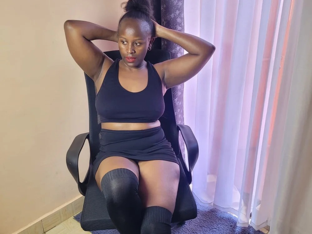Horny_Hellen