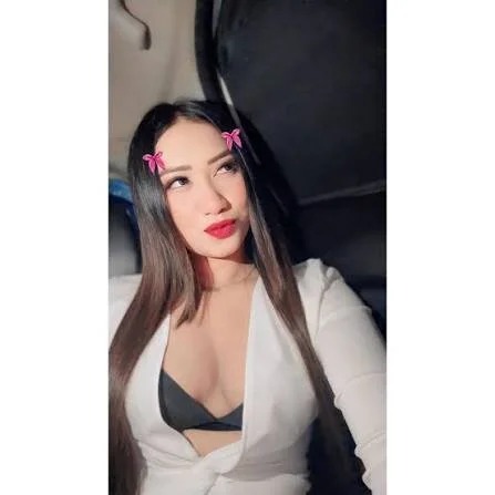 Hot-Haney33