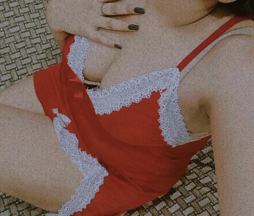 Hot-Nisha01