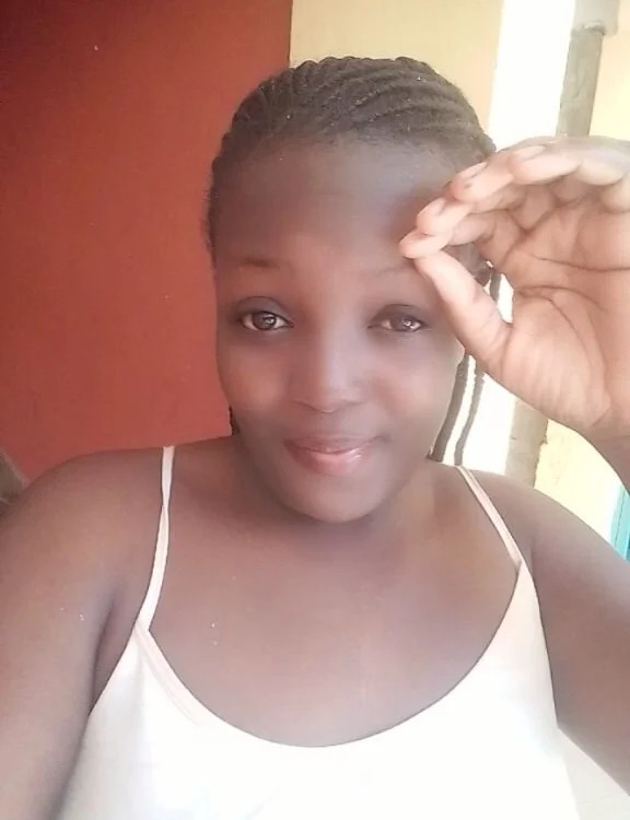 Hot-Zelinda