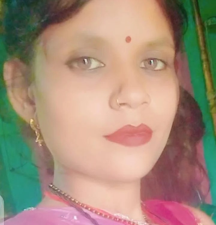 Hot_priya835