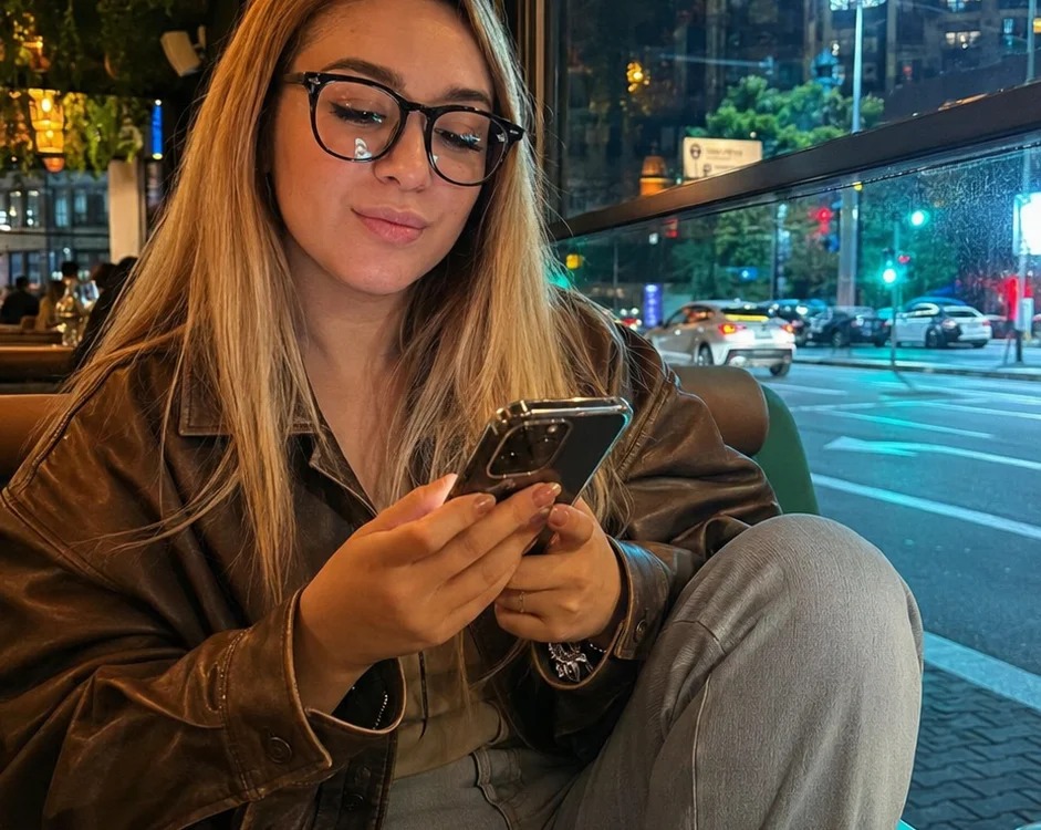 Julia_Grand