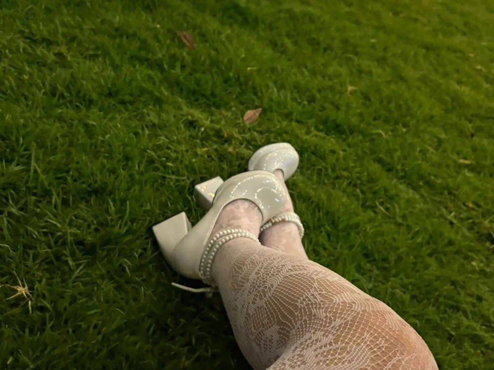 Karoline_Jones18