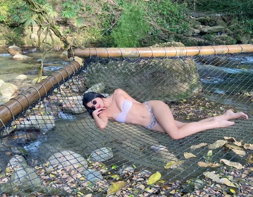 Kasandra_Leon