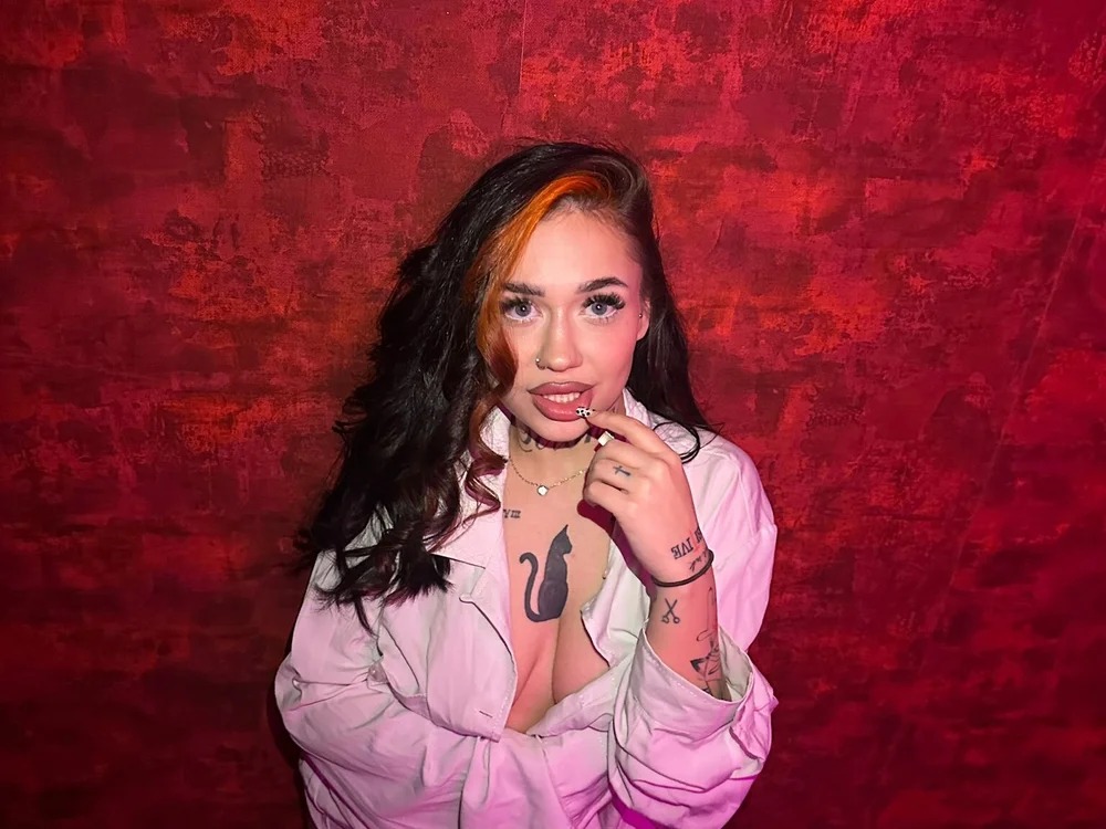 KyraDesire