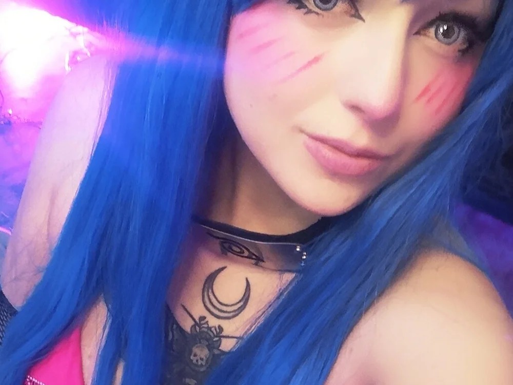LanayaXO