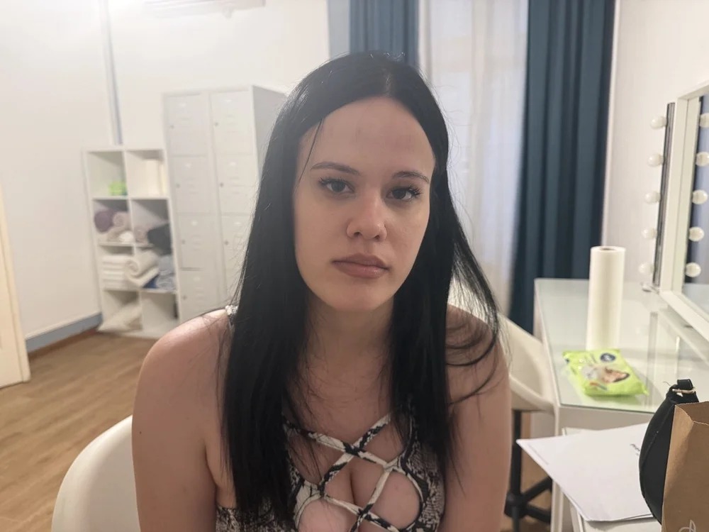 Lara_Hartt